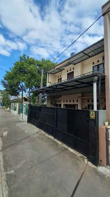 dijual cepat rumah 3 lantai cinere limo depok
