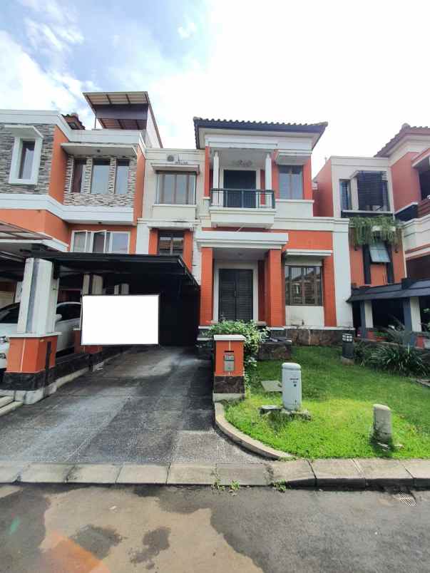 dijual cepat rumah bagus 2 lantai gading park view