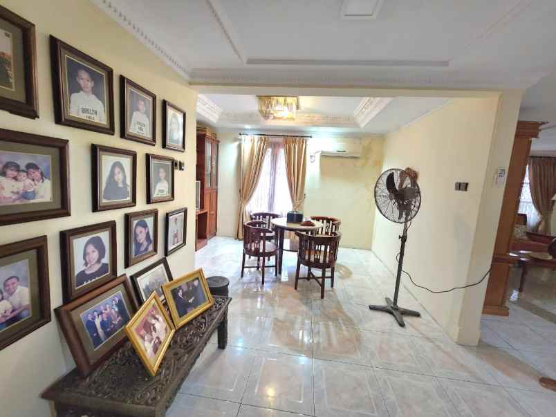 dijual cepat rumah hook di pulo mas jakarta timur