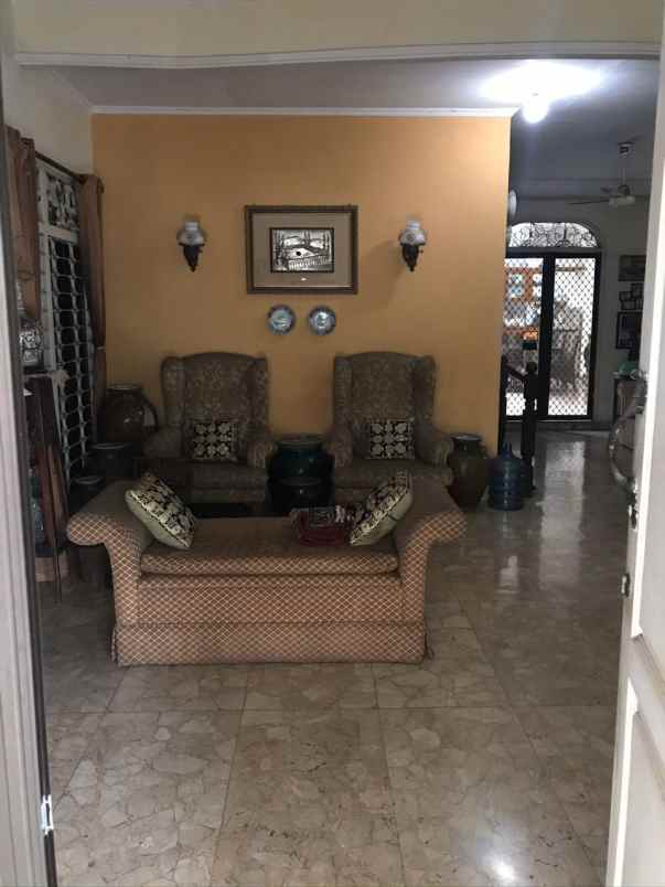 dijual cepat rumah strategis komplek harga murah