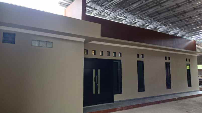 dijual gudang workshop baru di setu bekasi