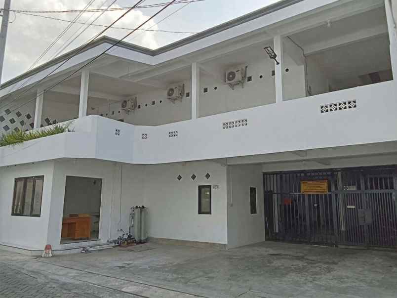 dijual kost dekat univ stekom semarang