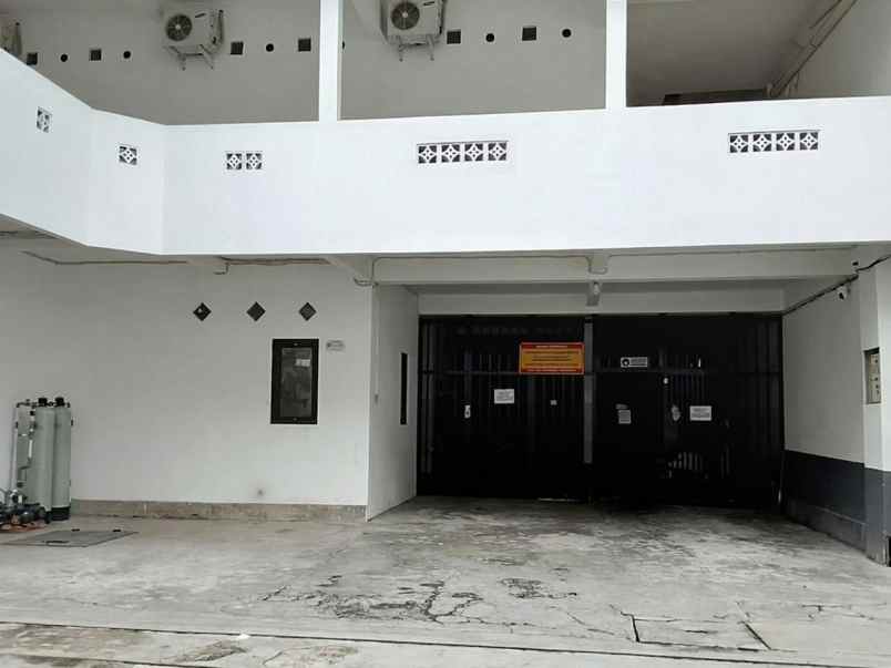dijual kost dekat univ stekom semarang