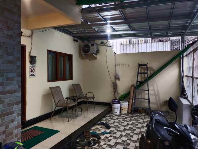 dijual kost maleer indah gatot subroto