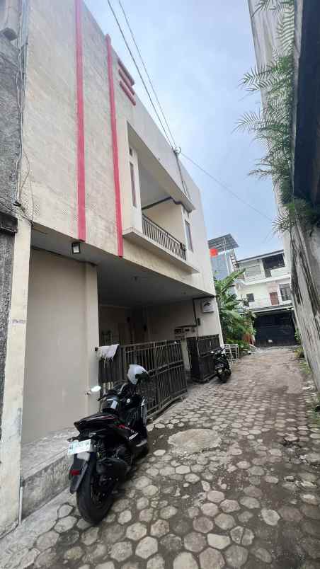 dijual kost wahid hasyim