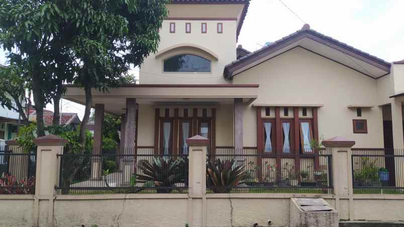 dijual murah rumah komplek di kopo