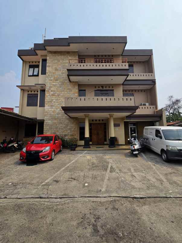 dijual ruang usaha cocok untuk kost2an di duren sawit