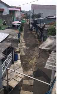 dijual rugi rumah di serpong tangerang selatan banten