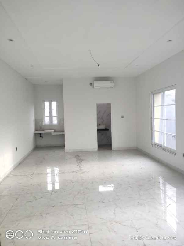 dijual ruko di kelapa dua karawaci