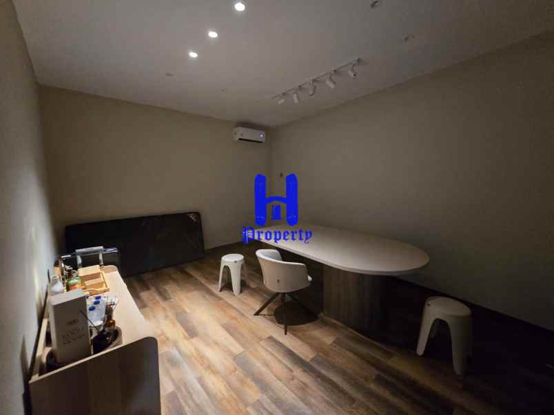 dijual ruko gudang kantor jalan m h thamrin simpang