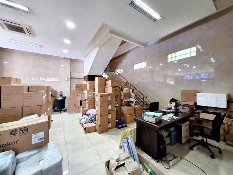 dijual ruko gudang kantor jalan tanah tinggi harapan