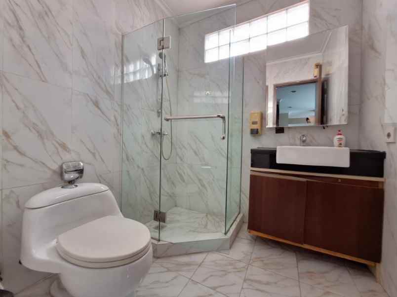 dijual ruko gudang kantor jalan tanah tinggi harapan