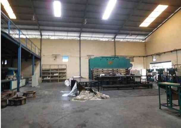 dijual ruko gudang kantor jl husein sastranegara