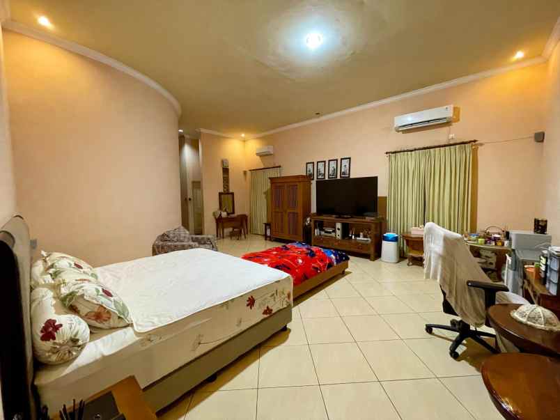 dijual ruko gudang kantor jl surapati banyuning kec