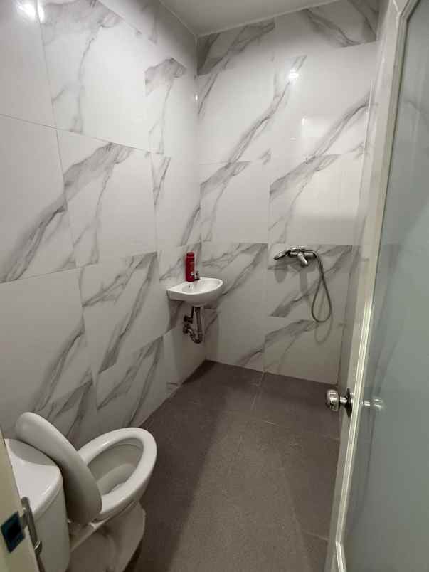 dijual ruko gudang kantor kalibutuh dekat tol pasar