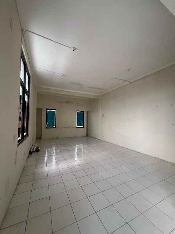 dijual ruko gudang kantor klampis jaya