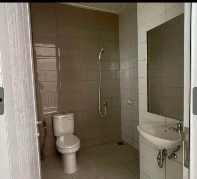 dijual ruko pik2 la riviera hook boulevard