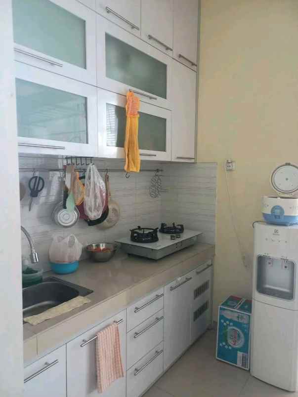 dijual rumah alam nirwana residence