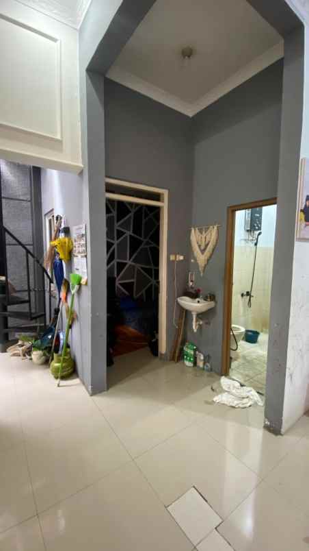 dijual rumah alun alun cimahi