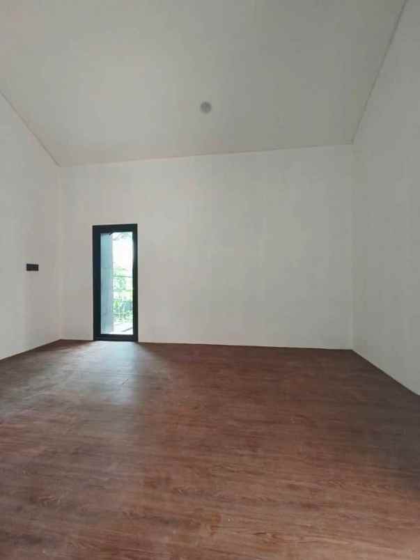 dijual rumah arcamanik endah selangkah