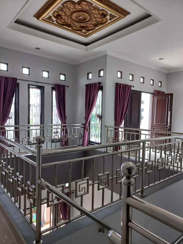 dijual rumah bagus di villa mutiara