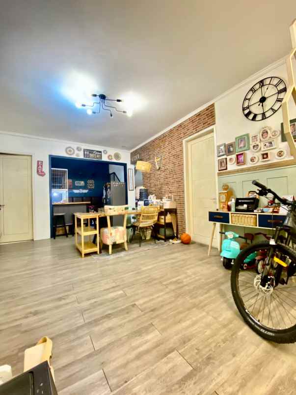 dijual rumah banjarsari antapani kodya