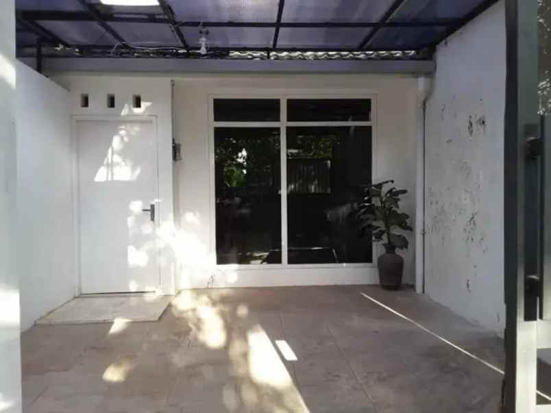 dijual rumah barata jaya