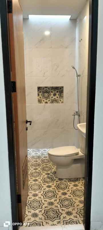 dijual rumah baru 3 lantai dijagakarsa jakarta selatan