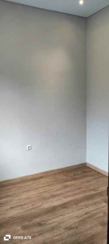 dijual rumah baru 3 lantai dijagakarsa jakarta selatan