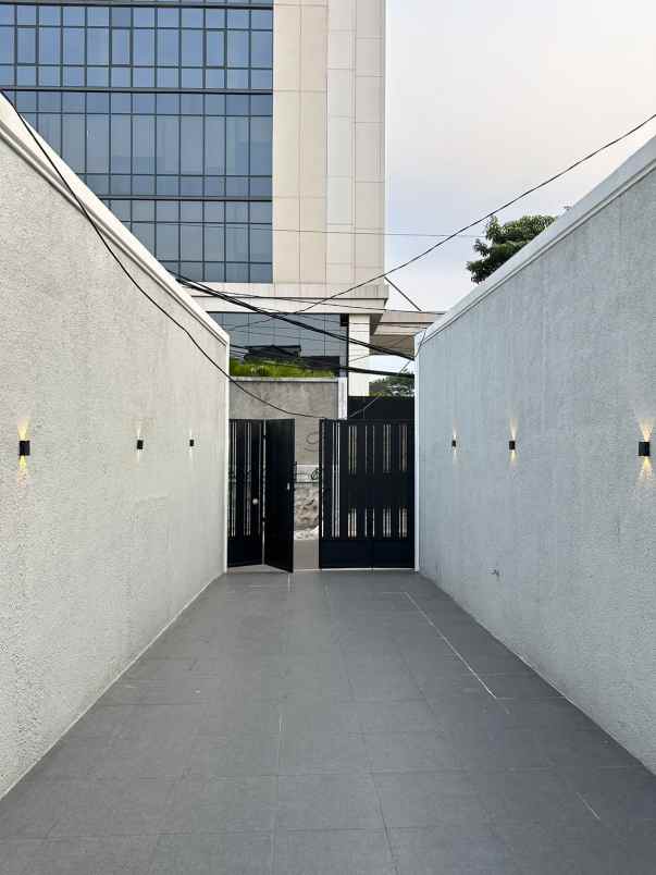dijual rumah baru kelapa dua