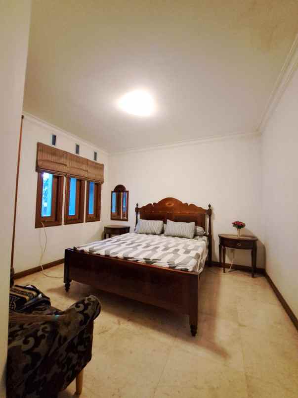 dijual rumah batununggal elok buahbatu