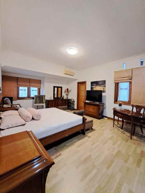 dijual rumah batununggal elok buahbatu