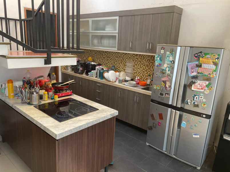 dijual rumah bebas banjir dekat ragunan