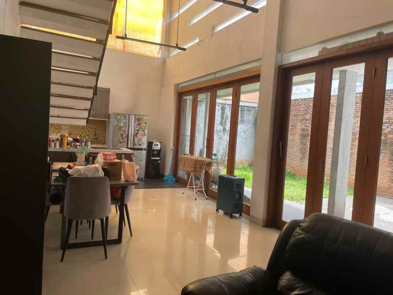 dijual rumah bebas banjir dekat ragunan
