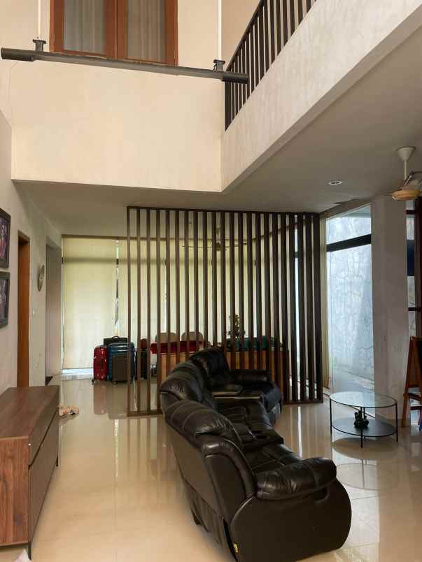 dijual rumah bebas banjir dekat ragunan