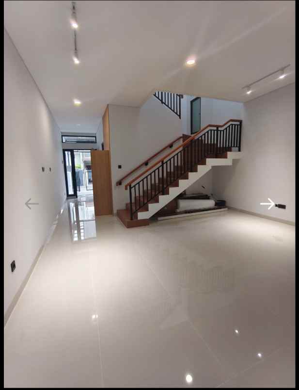 dijual rumah buahbatu