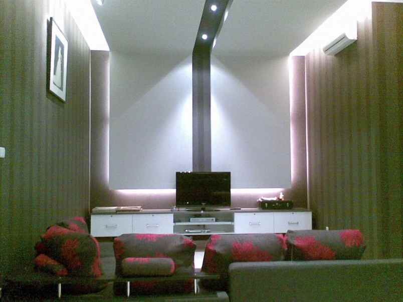 dijual rumah bukit gading mediterania