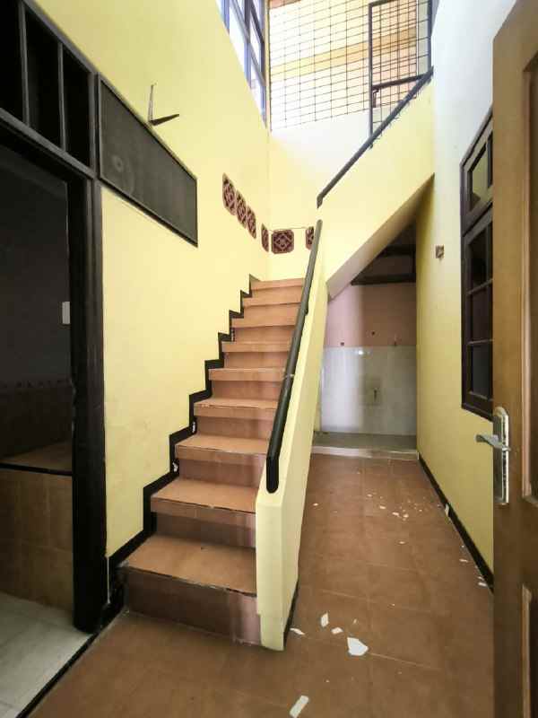 dijual rumah bumi marina emas