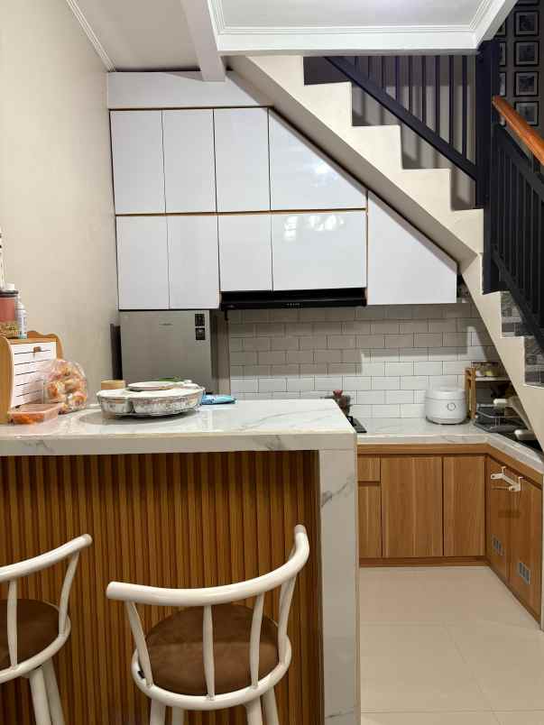 dijual rumah bumi panyawangan cileunyi