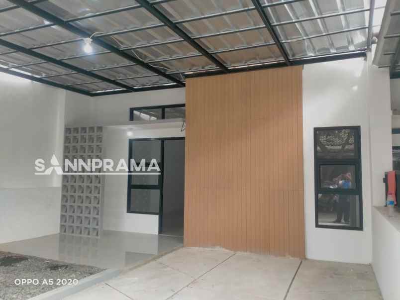 dijual rumah bumi sawangan indah