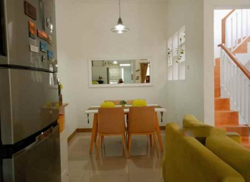 dijual rumah bunisari antapani bandung