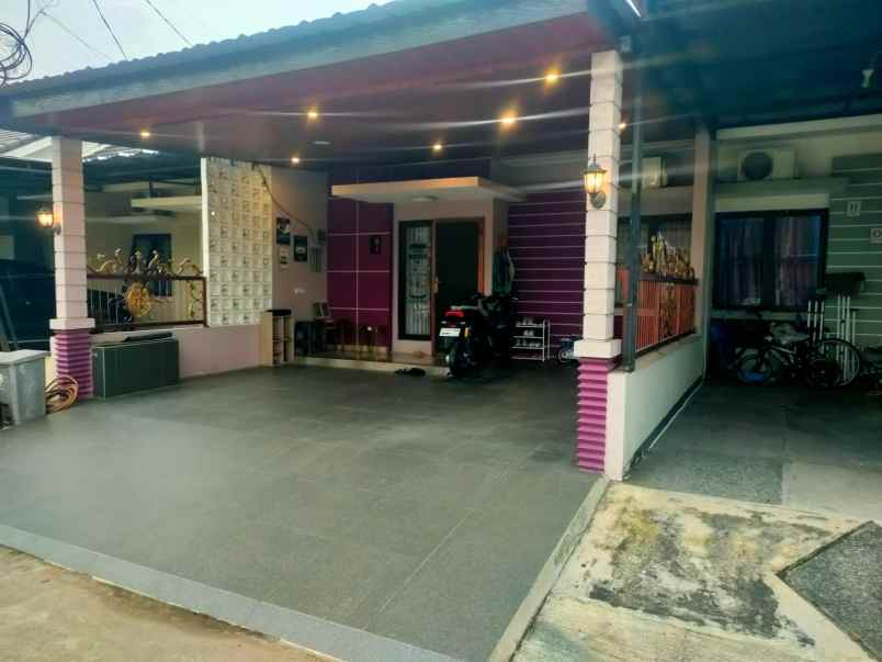 dijual rumah cantik di daerah harapan mulya