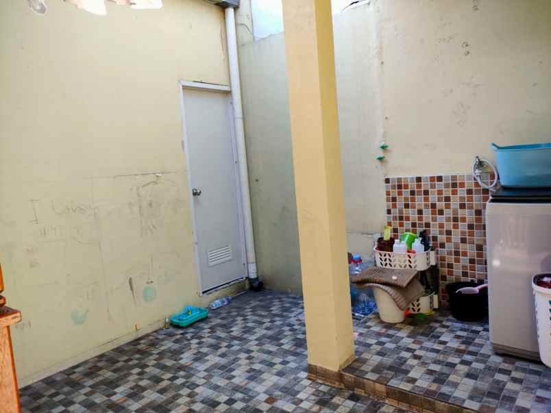 dijual rumah cantik di daerah harapan mulya