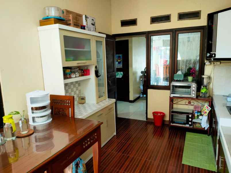 dijual rumah cantik di daerah harapan mulya