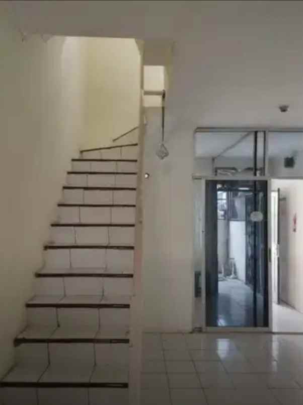 dijual rumah cengkareng barat