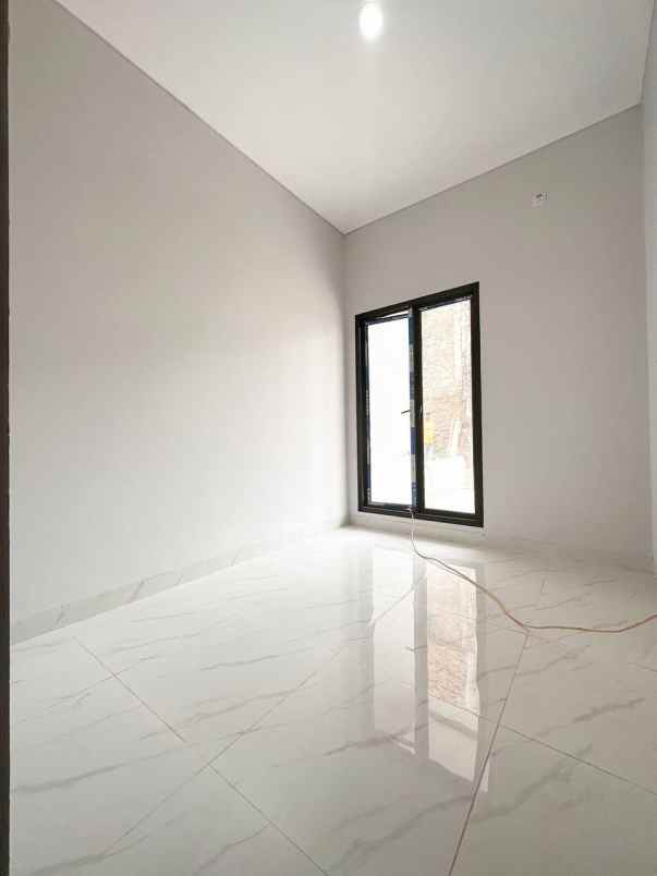 dijual rumah cibubur ciracas