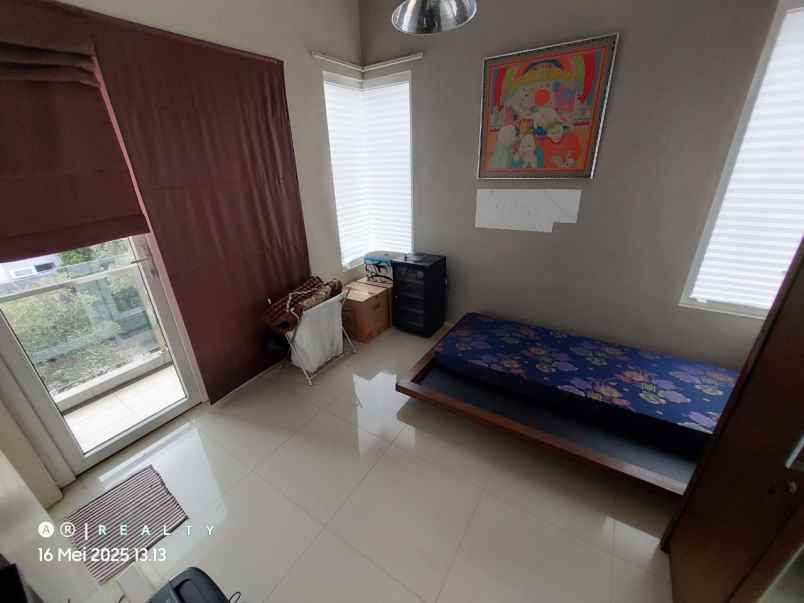 dijual rumah cigadung dago bandung