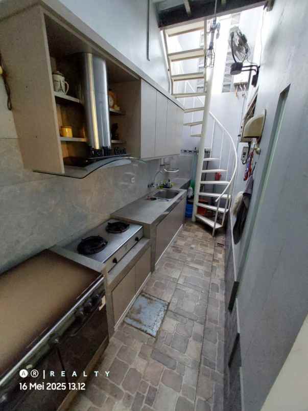 dijual rumah cigadung dago bandung