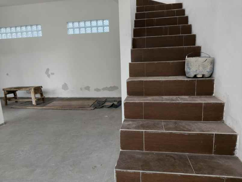 dijual rumah cihanjuang cibaligo