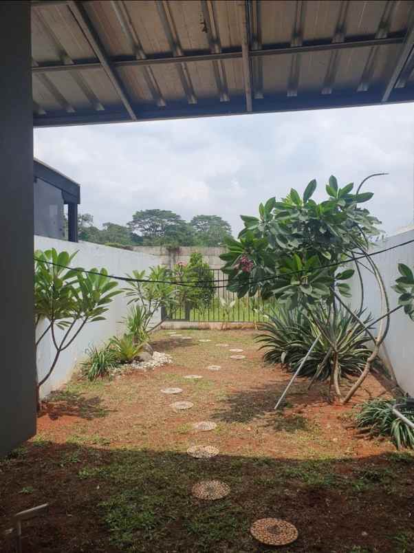 dijual rumah cimanggis golf estate